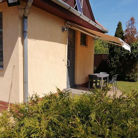 Illaberek Apartmanok ไฮจ์ดุสโซบอสโล ภายนอก รูปภาพ