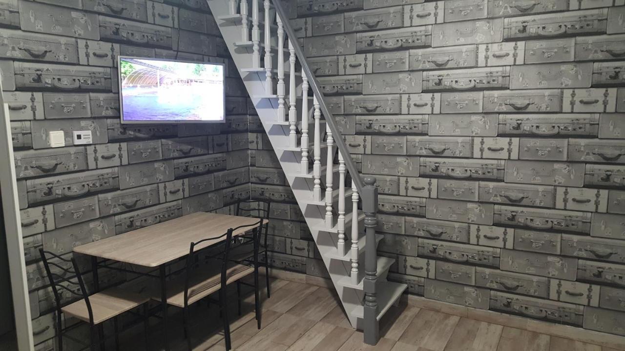 Illaberek Apartmanok ไฮจ์ดุสโซบอสโล ภายนอก รูปภาพ